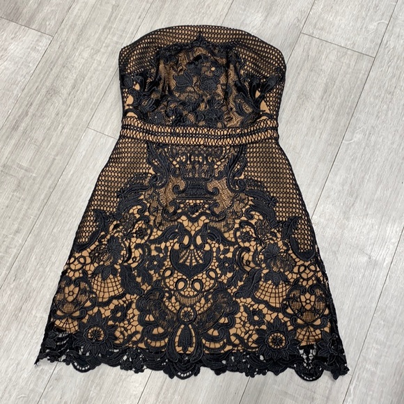 Self Portrait Phantom Guipure Mini Dress - Picture 2 of 4